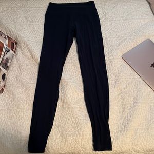 Lulu navy blue 28” leggings